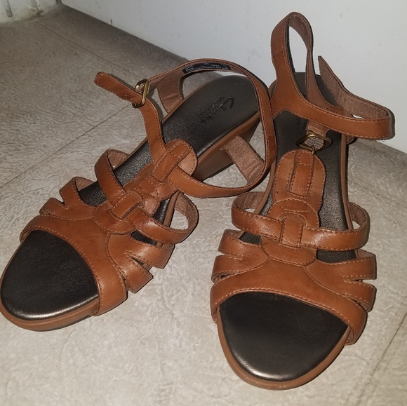 clarks womens sale sandals